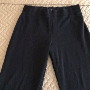 Jones New York Signature Black Casual comfy soft knit Pants. Medium